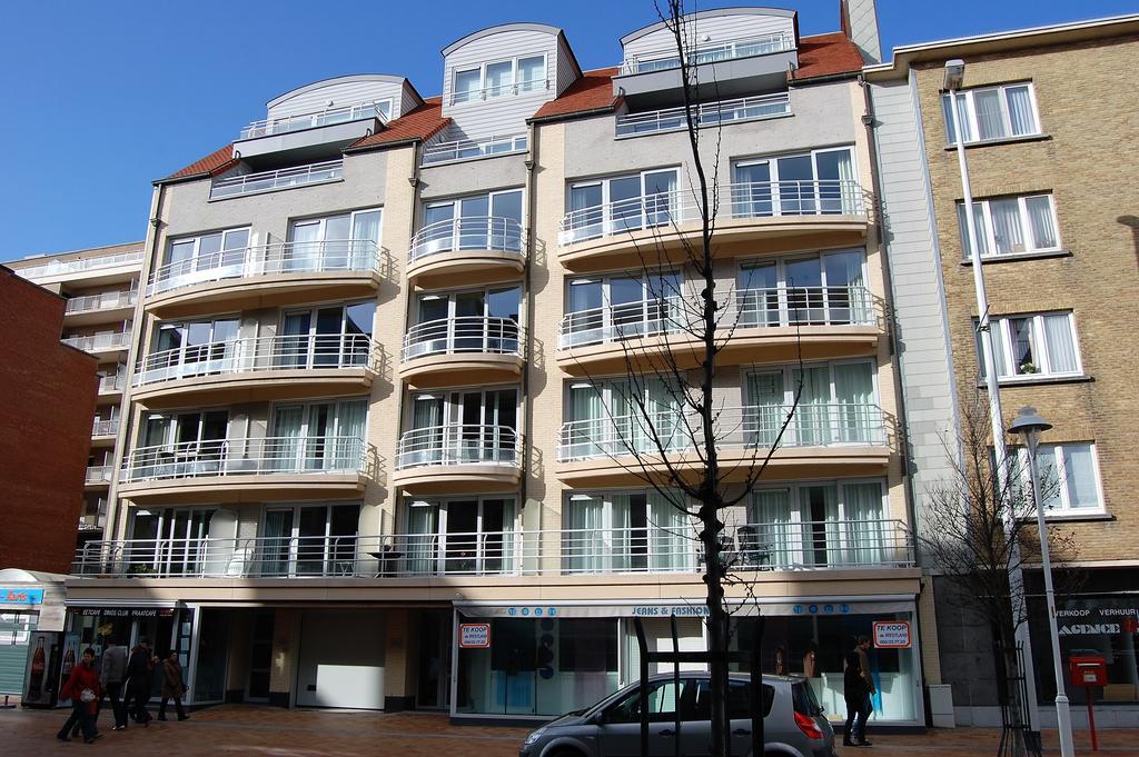 Residentie Hof Van Vlaanderen 니우포르트 외부 사진